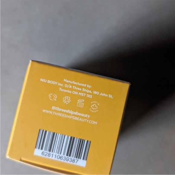 Three Ships Lip Treatment Kit - Picture 9 of 9